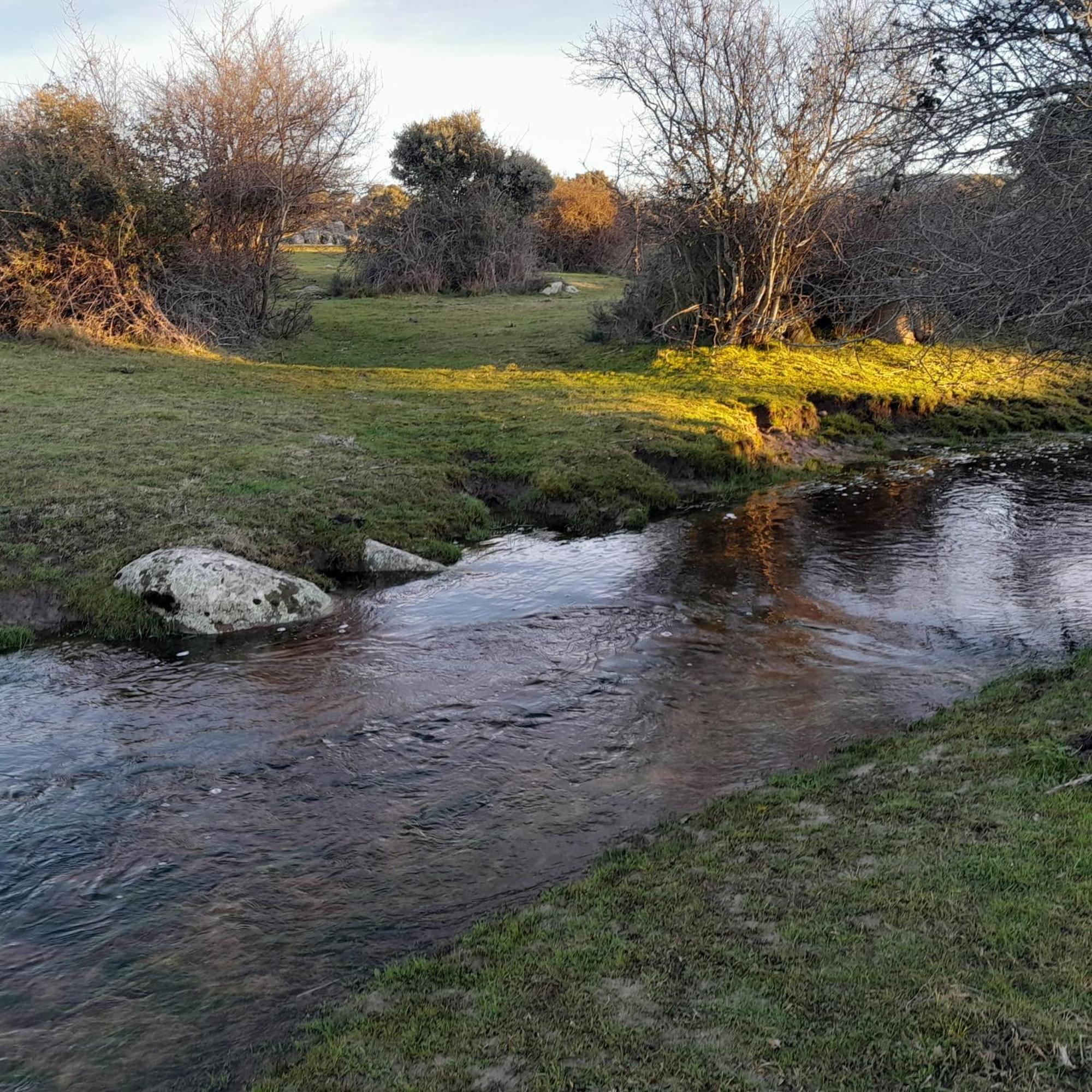 شقة Piso Navas Navas de San Antonio المظهر الخارجي الصورة